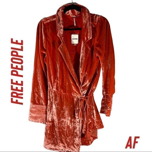 FREE PEOPLE VIOLA VELVET ROMPER RED NEW NWT LARGE - Picture 3 of 8